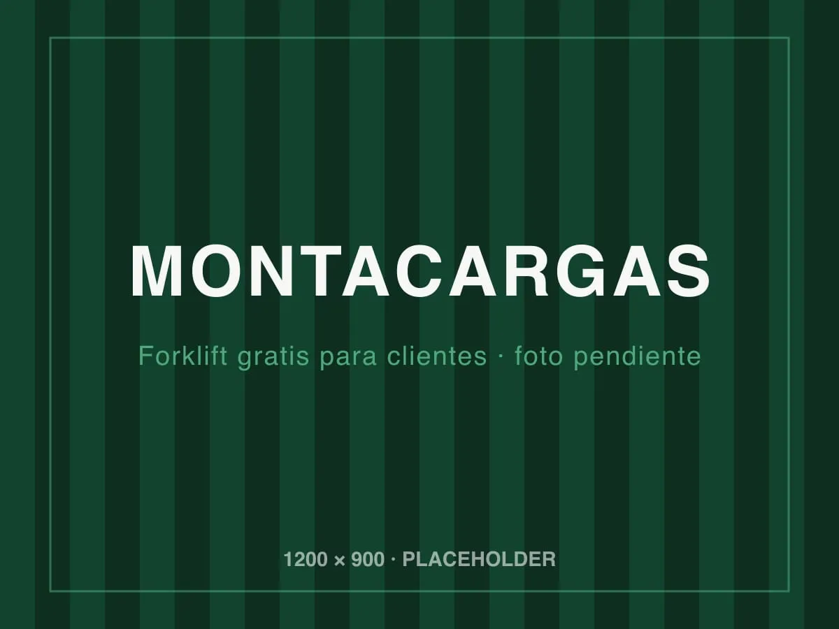 Montacargas de Caparra Self Storage moviendo una paleta frente a una unidad